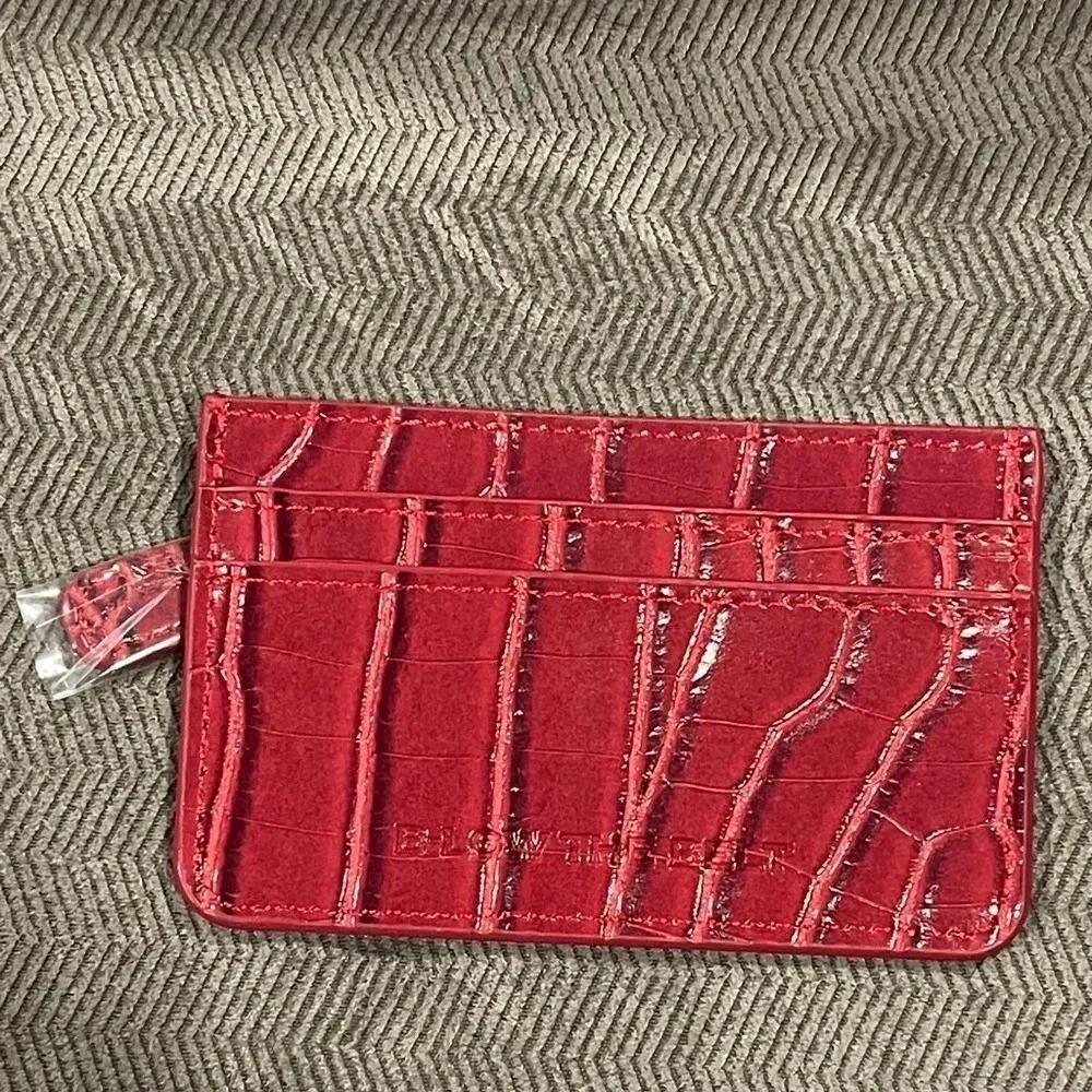 B-Low the Belt Card holder